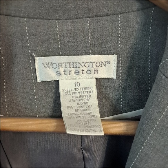 NWT Worthington Stretch Blazer Gray with Pin Stripes - Picture 3 of 5